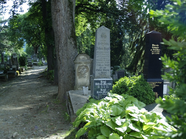 Cimitirul vechi